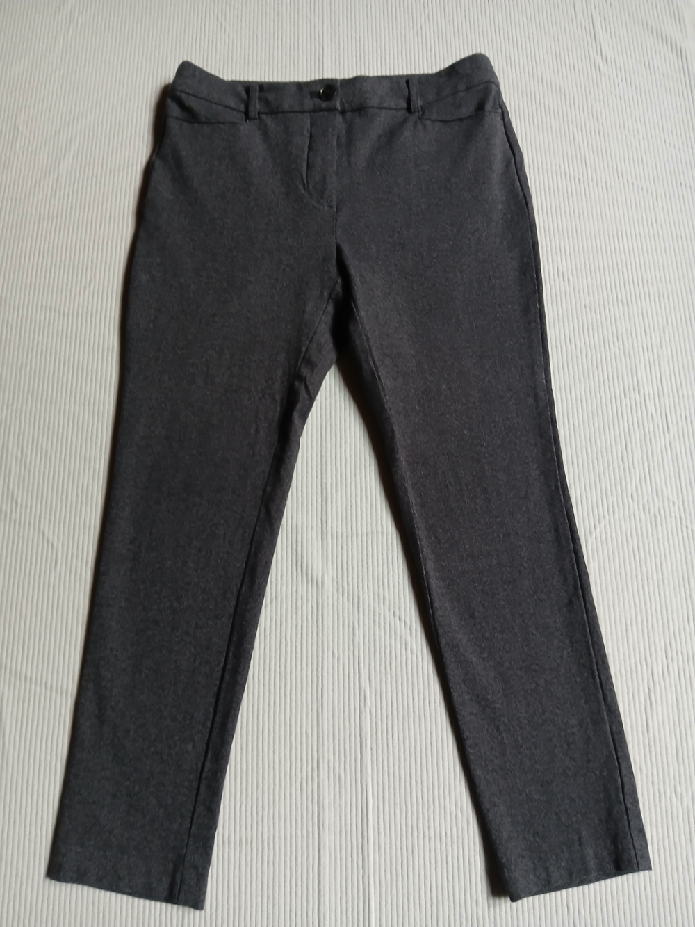 Loft The Sutton Skinny Size 4 Curvy Gray Cotton Blend Stretch Ankle Casual NWOT